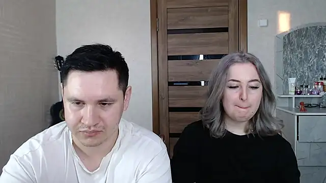 Snapshot of Kristy-Max chatting on 02/21/25, 02:39 Kristy-Max online show from 02/21/25, 02:39