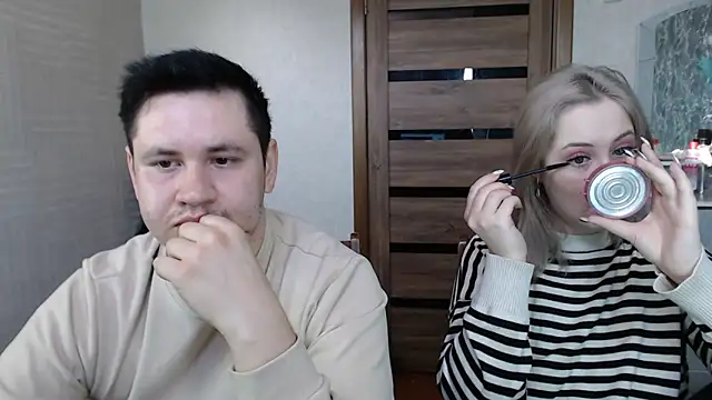 Snapshot of Kristy-Max chatting on 03/12/25, 03:13 Kristy-Max online show from 03/12/25, 03:13