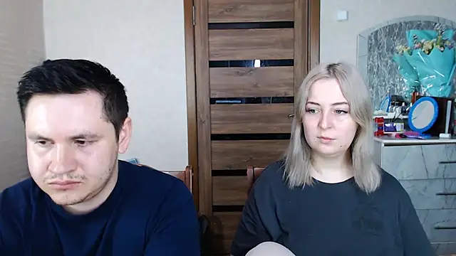 Snapshot of Kristy-Max chatting on 03/15/25, 02:03 Kristy-Max online show from 03/15/25, 02:03