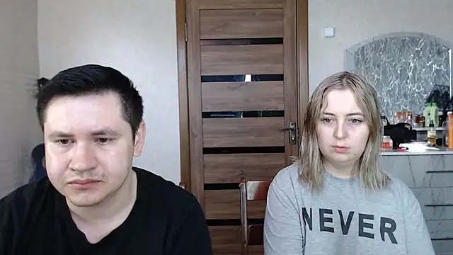 Snapshot of Kristy-Max chatting on 03/21/25, 03:12 Kristy-Max online show from 03/21/25, 03:12