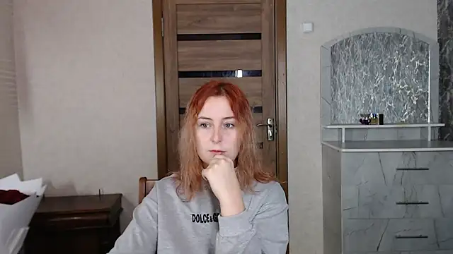 Snapshot of Kristy-Max chatting on 09/19/25, 08:53 Kristy-Max online show from 09/19/25, 08:53