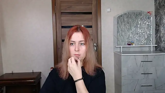Snapshot of Kristy-Max chatting on 09/25/25, 11:36 Kristy-Max online show from 09/25/25, 11:36