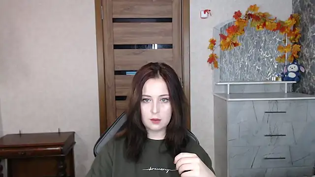 Snapshot of Kristy-Max chatting on 10/17/25, 08:33 Kristy-Max online show from 10/17/25, 08:33