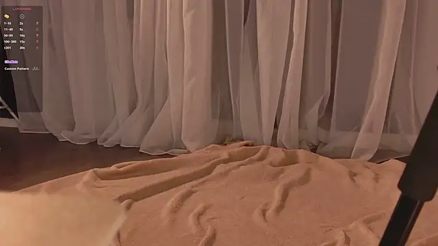 Snapshot of SunnyRisha chatting on 02/18/26, 05:25 SunnyRisha online show from 02/18/26, 05:25