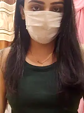 Snapshot of Mylovesana chatting on 02/02/25, 10:24 Mylovesana online show from 02/02/25, 10:24
