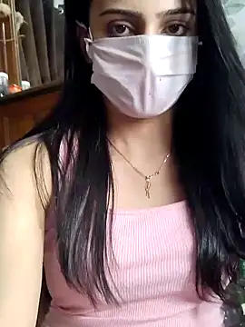 Snapshot of Mylovesana chatting on 02/04/25, 07:44 Mylovesana online show from 02/04/25, 07:44