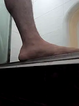 webothtwo online show from 10/10/25, 12:48