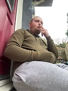 Snapshot of chubbydadb0d chatting on 02/13/25, 02:52 chubbydadb0d online show from 02/13/25, 02:52