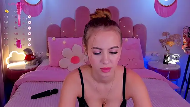 CherieDane online show from 02/06/25, 09:11