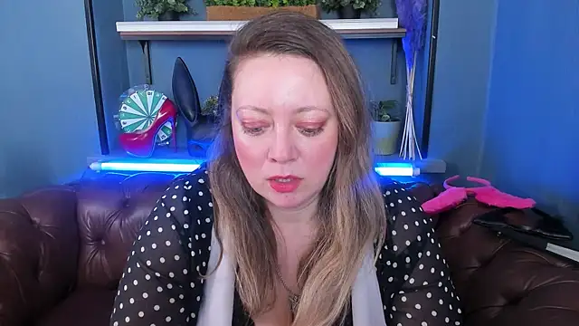 JesiaFoxi online show from 02/13/25, 12:21