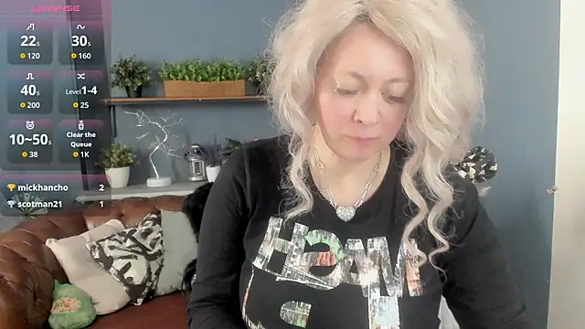 JesiaFoxi online show from 02/10/26, 08:13