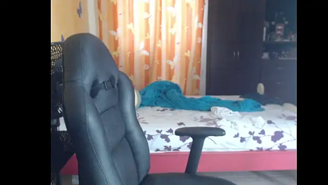 Tobicutee online show from 04/29/26, 06:14