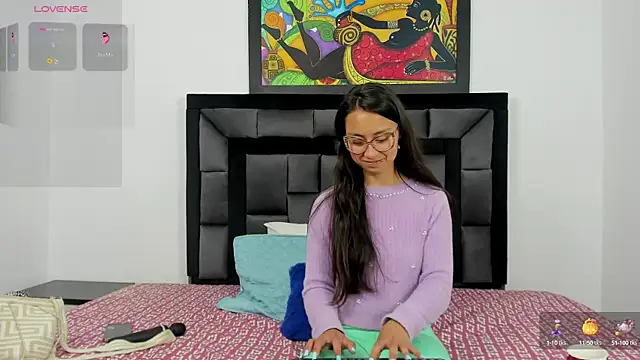 tatiana valencia online show from 01/04/25, 12:59