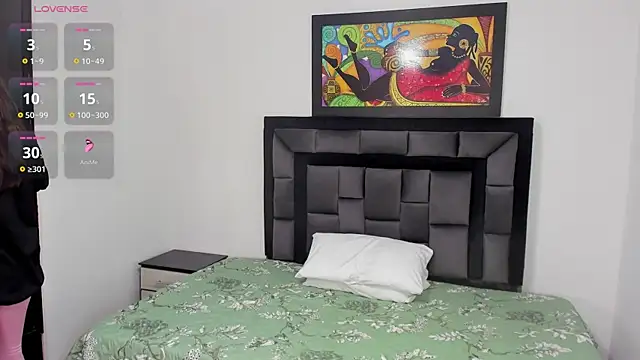 tatiana valencia online show from 02/10/25, 12:39