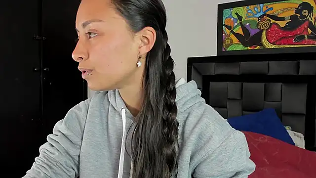 tatiana valencia online show from 03/04/25, 03:37