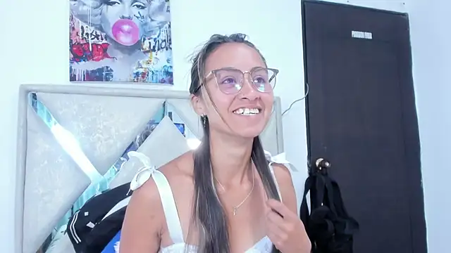 tatiana valencia online show from 04/22/26, 12:50