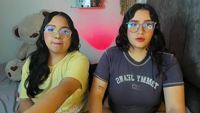 maddie-and-chelsea- online show from 11/29/25, 11:35