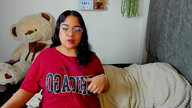 maddie-and-chelsea- online show from 01/12/26, 05:40