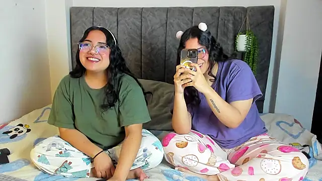 maddie-and-chelsea- online show from 03/13/26, 09:16