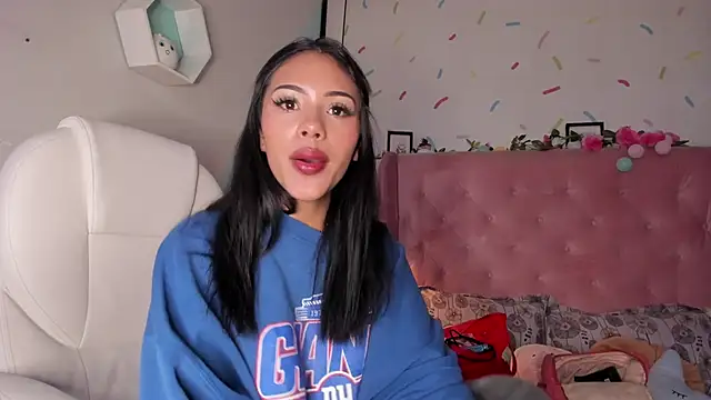 Giovanna oliveira online show from 02/20/25, 11:09