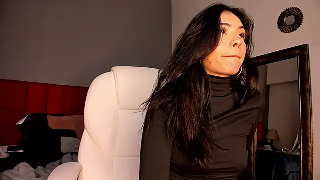 Giovanna oliveira online show from 03/13/26, 05:47