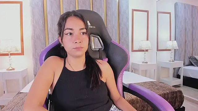 lyzzi smith01 online show from 03/12/25, 07:38