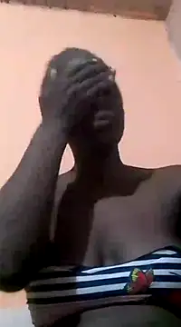 Snapshot of ZIPORA07 chatting on 02/22/25, 12:49 ZIPORA07 online show from 02/22/25, 12:49