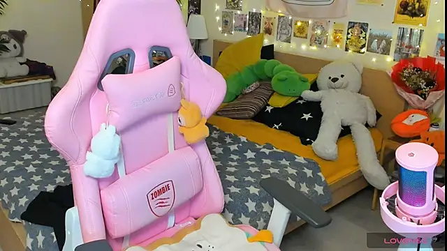 Sunny Elly online show from 06/18/26, 05:39