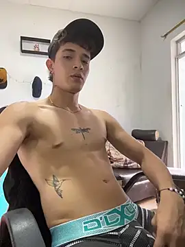 cristofer 988 online show from 04/22/26, 08:21