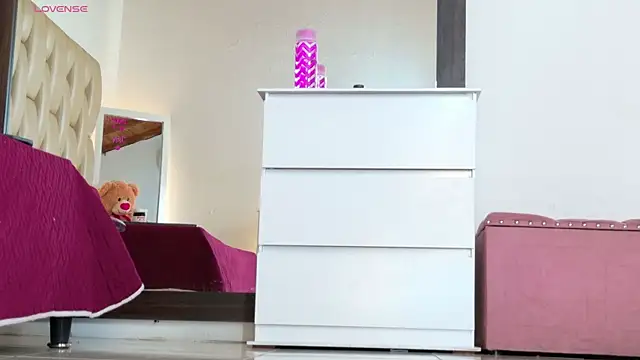 Alexa Miss online show from 01/12/26, 11:21