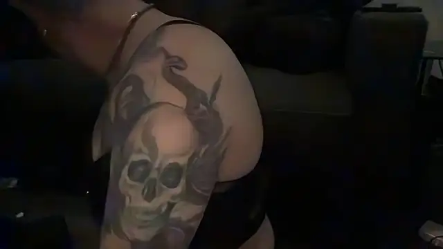 RavenRayyy online show from 11/18/25, 09:47