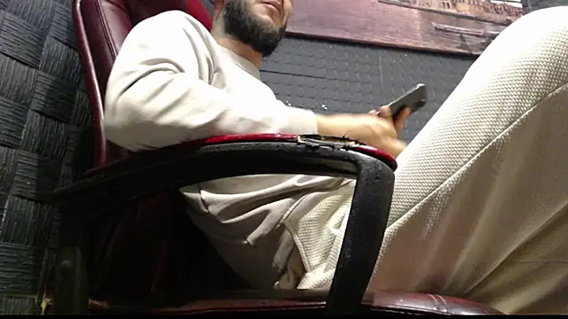 hardbigcock16 online show from 11/24/25, 10:04