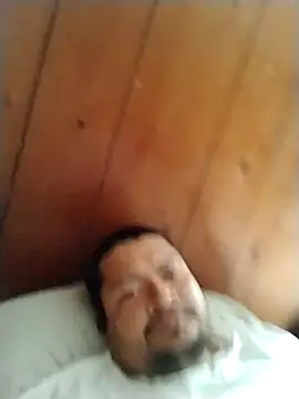 rober245 online show from 10/18/25, 06:52