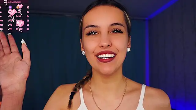 FannyHewson online show from 12/21/25, 08:05