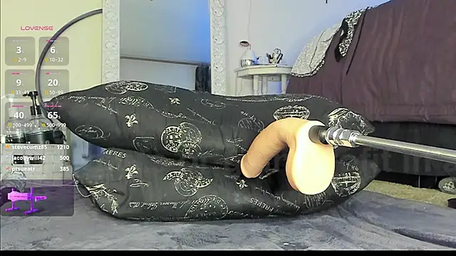 Peaches N Kreme online show from 01/22/25, 04:23