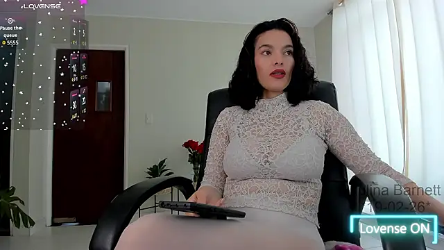 paulinabarnett- online show from 02/19/26, 02:02