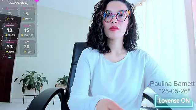 paulinabarnett- online show from 05/25/26, 04:13