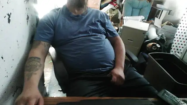 Snapshot of slickwill123 chatting on 03/14/26, 01:49 slickwill123 online show from 03/14/26, 01:49