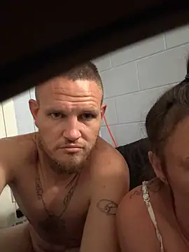 hotNReady6969 online show from 10/24/25, 04:47