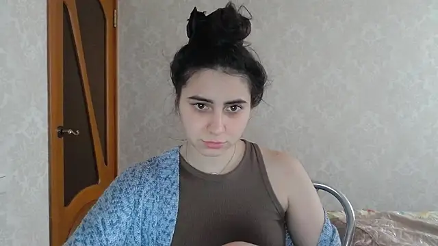 Snapshot of Kashtanka_ chatting on 02/15/25, 07:38 Kashtanka online show from 02/15/25, 07:38