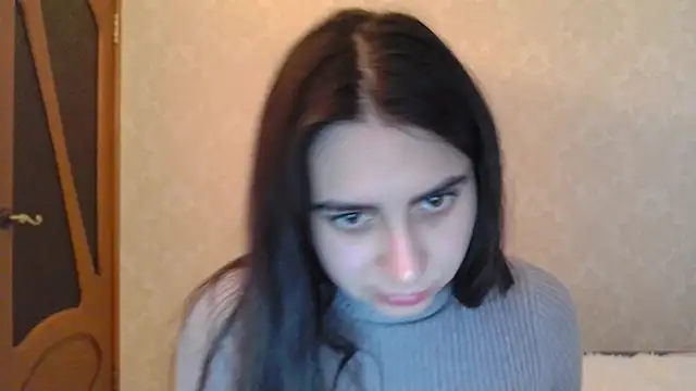 Snapshot of Kashtanka_ chatting on 02/20/25, 03:19 Kashtanka online show from 02/20/25, 03:19