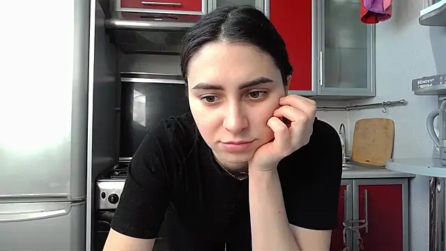 Snapshot of Kashtanka_ chatting on 02/28/25, 06:21 Kashtanka online show from 02/28/25, 06:21