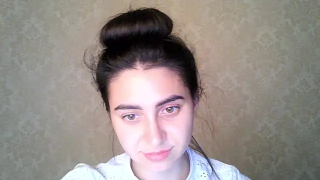 Snapshot of Kashtanka_ chatting on 10/26/25, 07:42 Kashtanka online show from 10/26/25, 07:42