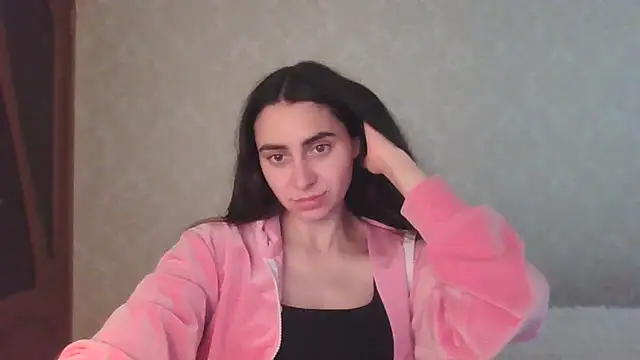 Snapshot of Kashtanka_ chatting on 06/04/26, 09:37 Kashtanka online show from 06/04/26, 09:37
