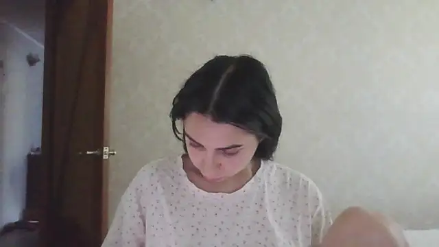 Snapshot of Kashtanka_ chatting on 07/13/26, 01:03 Kashtanka online show from 07/13/26, 01:03