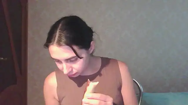 Snapshot of Kashtanka_ chatting on 07/20/26, 11:12 Kashtanka online show from 07/20/26, 11:12