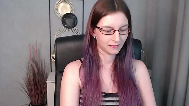 emmaxDelight online show from 12/07/24, 05:42