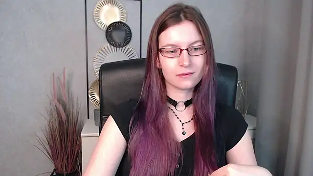 emmaxDelight online show from 12/09/24, 06:34