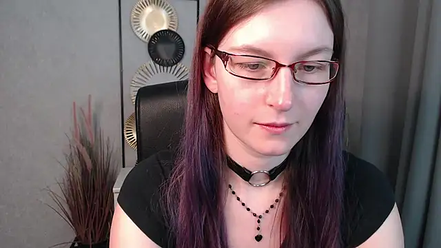 emmaxDelight online show from 12/09/24, 12:40