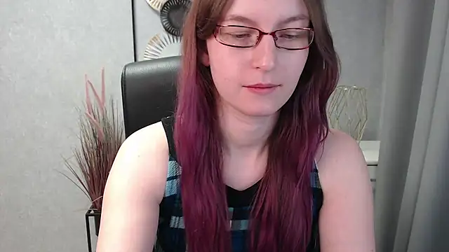 emmaxDelight online show from 01/30/25, 10:19